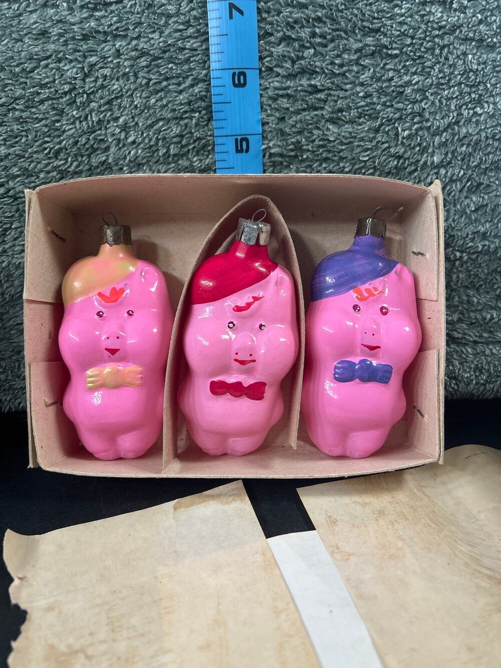3 Lil Piggy Glass Ornaments From Russia Vintage Hand Painted Open In Box